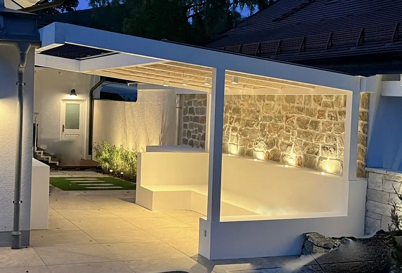 Pergola mit Lounge, Berg
